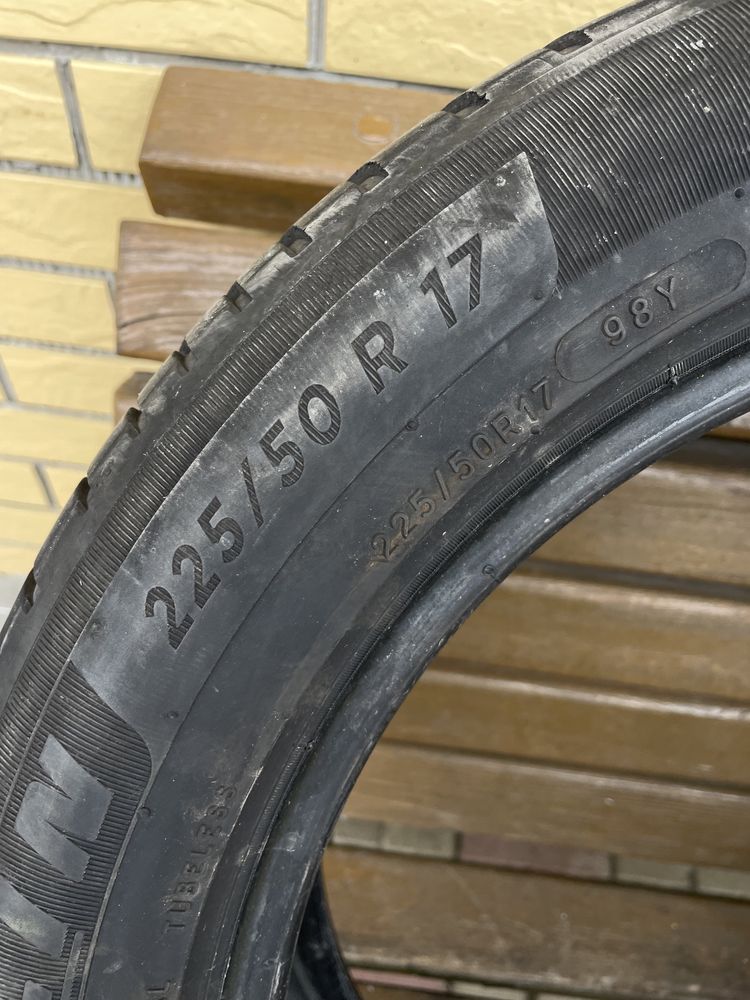 Шини Резина R17 225.50 R17 michelin  Літо