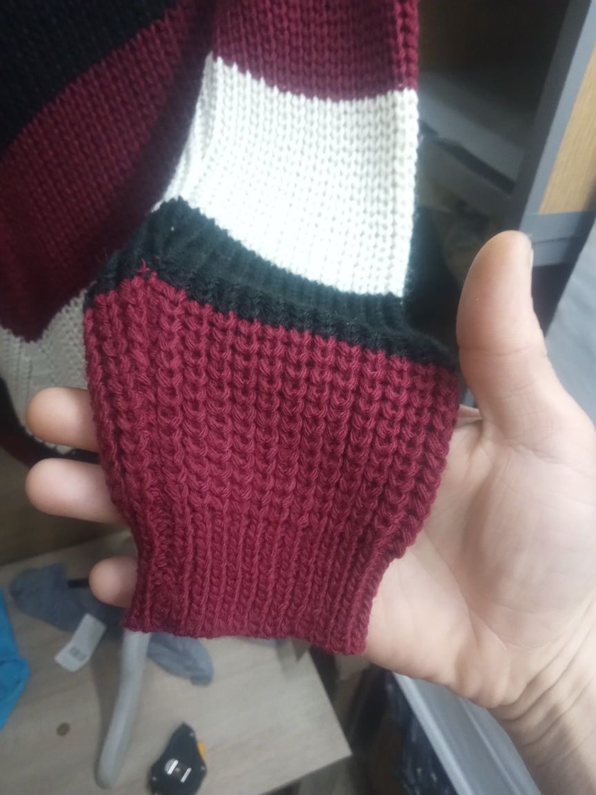 Sweter 3kolory produkcja włoska BAY wyprzedaż