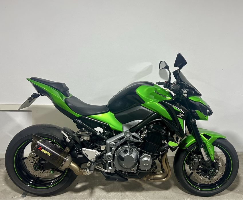 Kawasaki z900 akrapovic