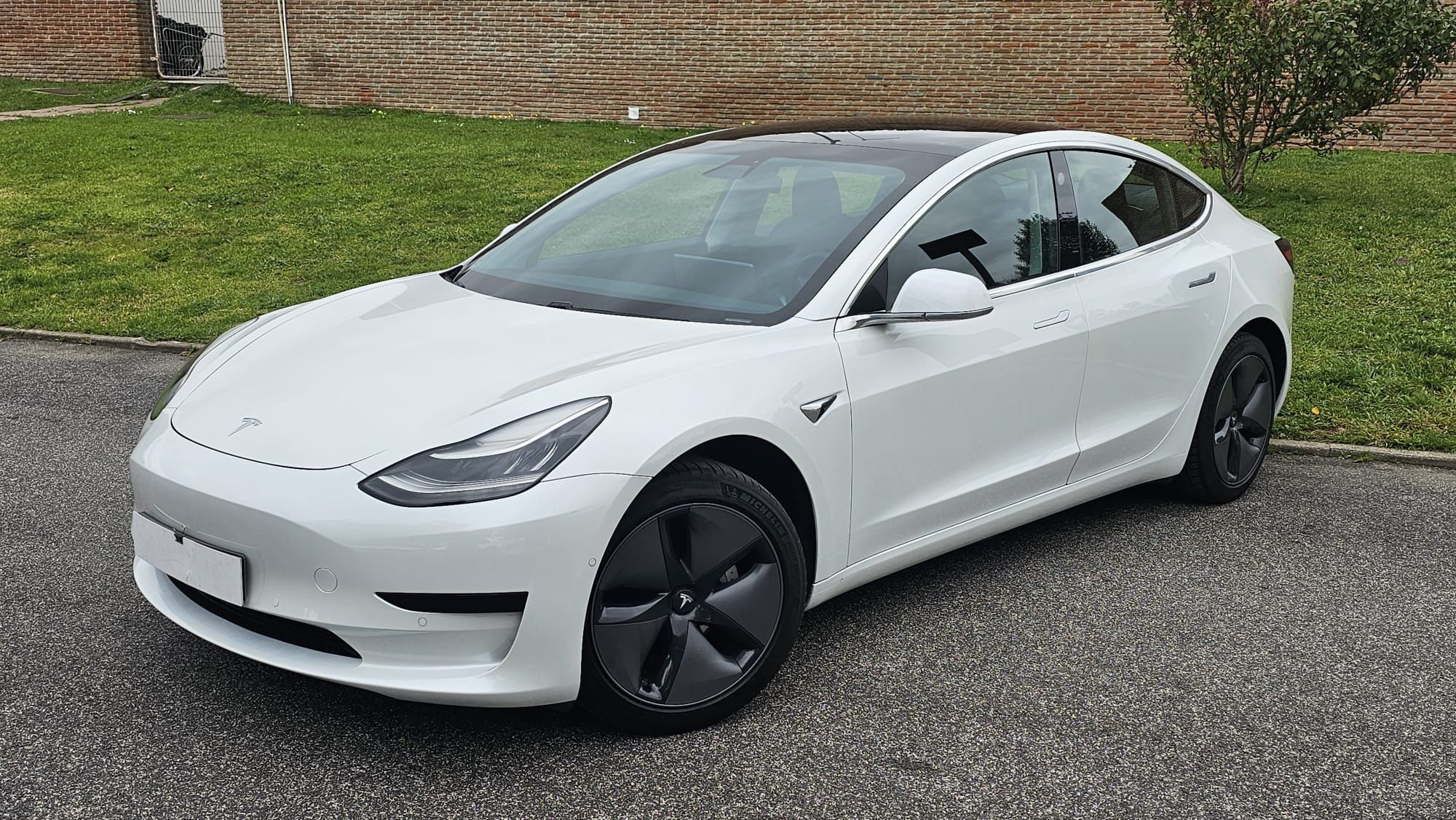 Tesla Model 3 Standard Range Plus RWD 2020