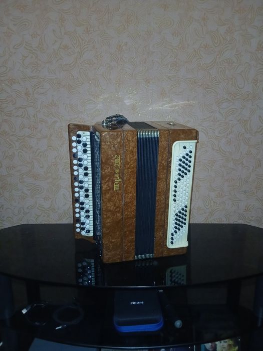 Продам баян тула 202