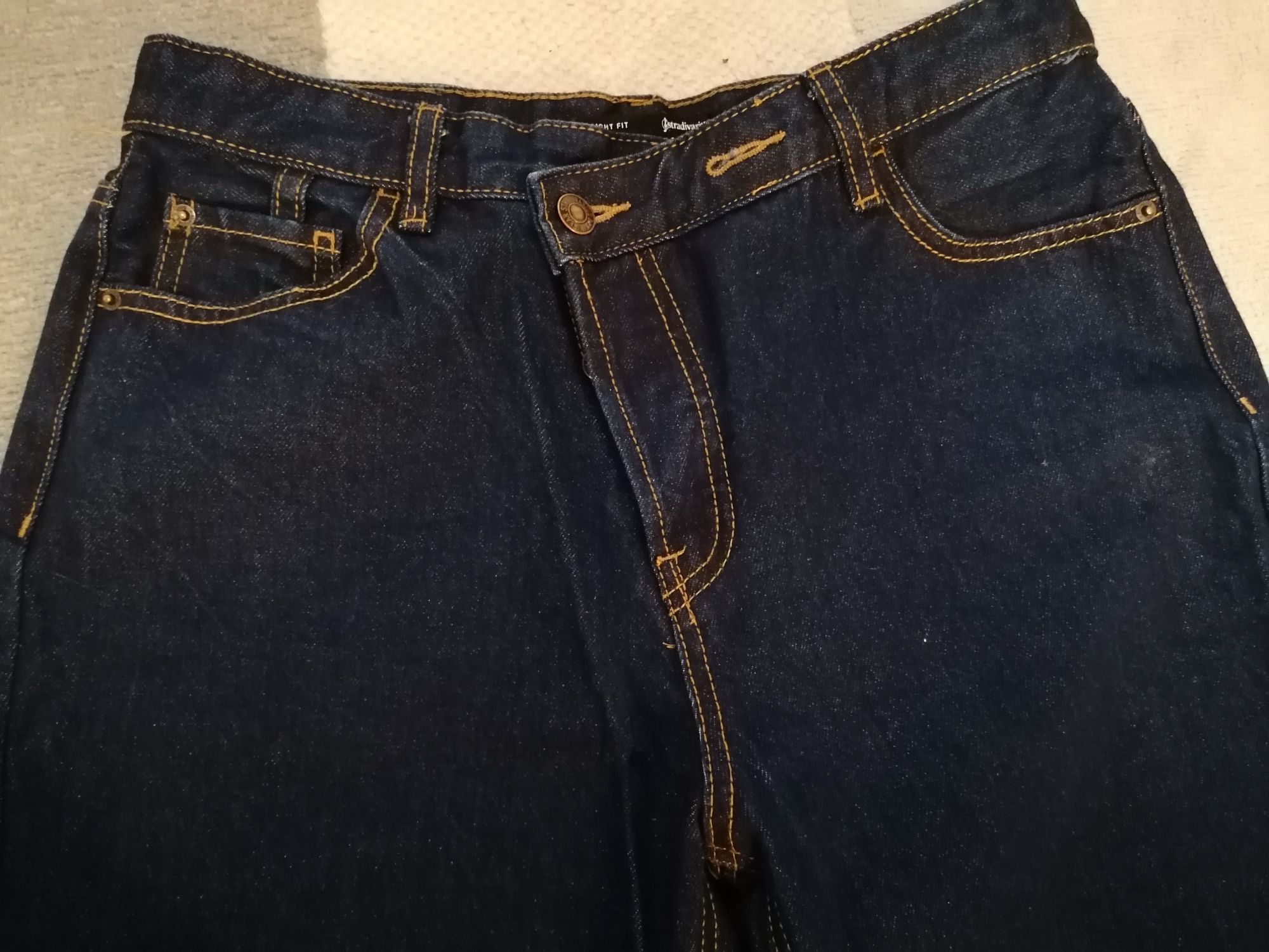 Spodnie Jeansy damskie Stradivarius rozm. 40