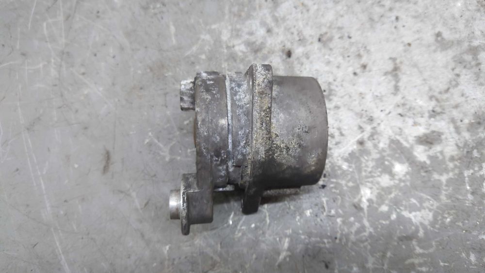 Mercedes W220 W638 W204 W211 W163 2.2 D 2.7 D 3.2 D  Napinacz Paska