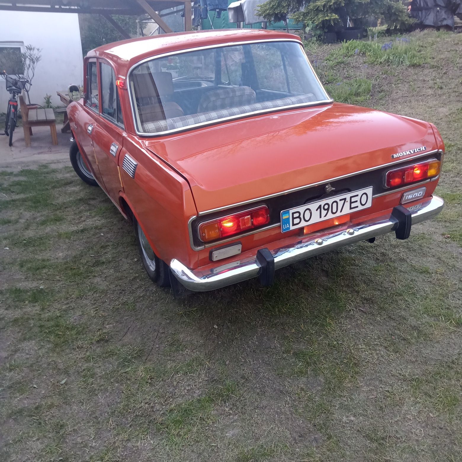 Auto do sesji zdjęciowej. MOSKWICZ 2140