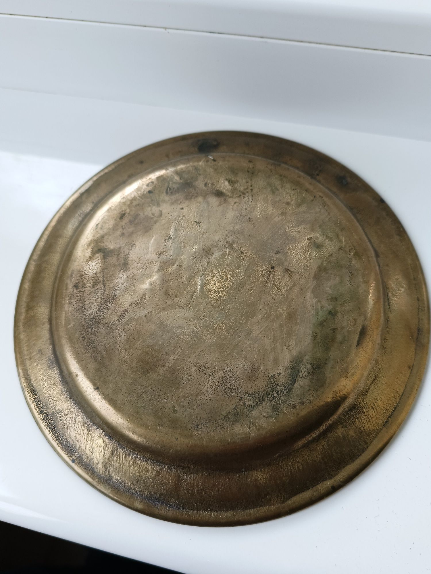 FS-1750 stary mosiężny talerz płaski z grubego mosiądzu 277 g. Histori