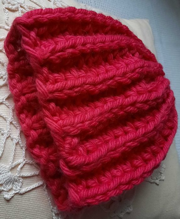 J.nowa cudna fuksja gruba ciepła czapka wełniana warkocze różowa XS S