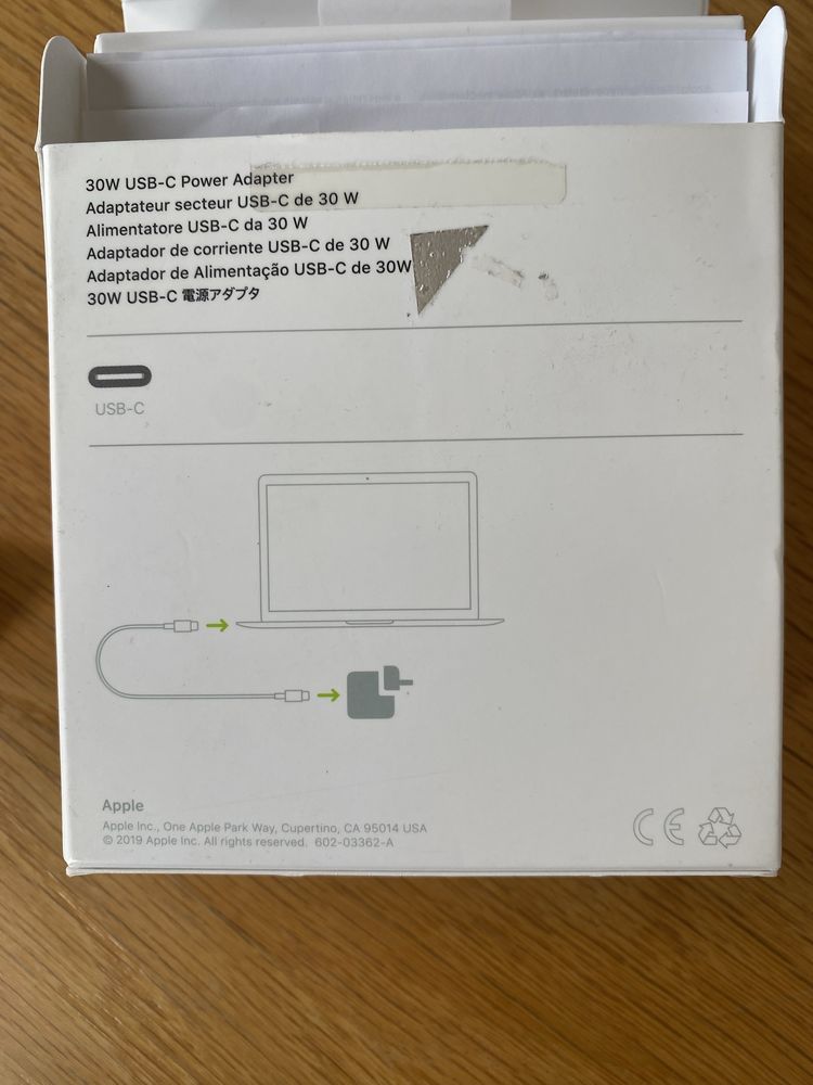 Apple adaptor 30w usb-c com cabo