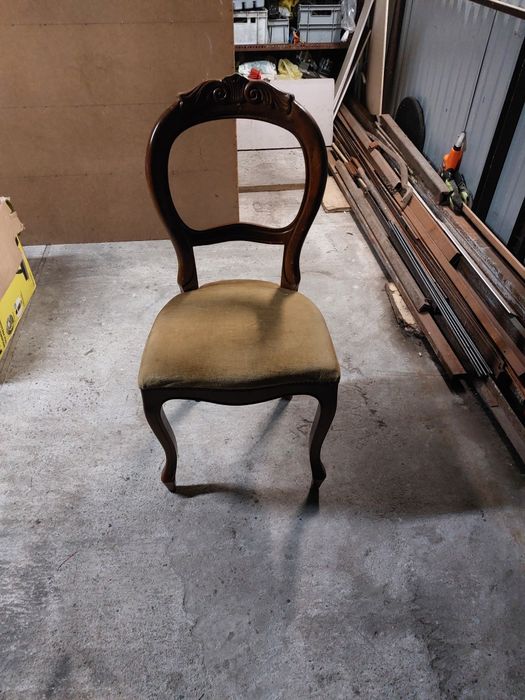 Stare krzesło -a rzeźbione,Antyk,zabytek,chyba Ludwik