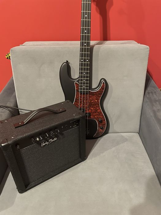 Harley Benton gitara basowa + wzmacniacz HB-20B oraz kabel fender jack