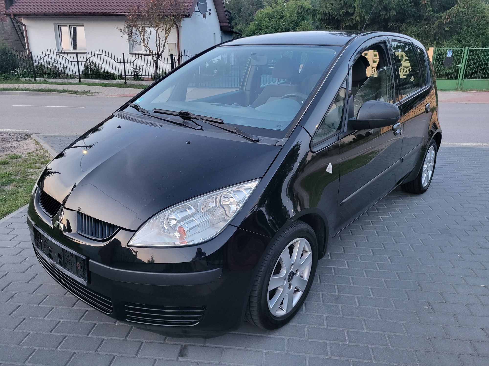 Mitsubishi Colt 2006 rok 1.1 benzyna a sprowadzony