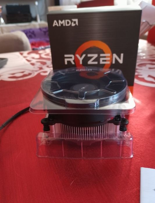Ciche NOWE oryginalne chłodzenie procesora AMD Ryzen 5 5600x z pastą