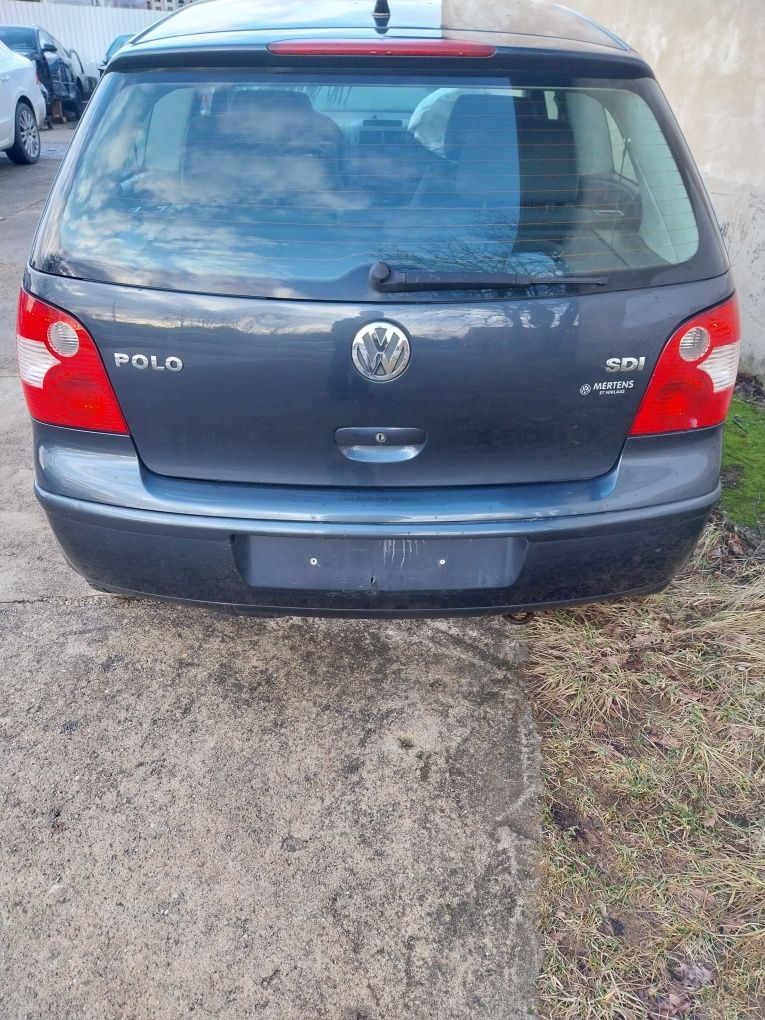 Klapa tylna VW Polo 9N  3 drzwi LC7V