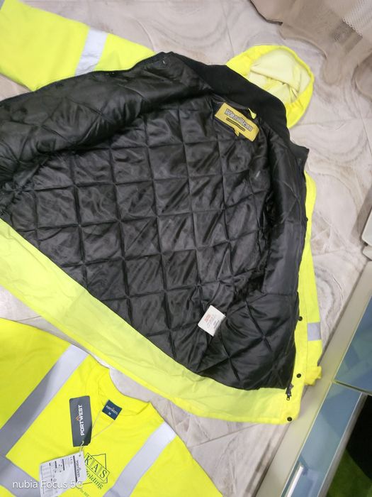 Куртка зимова тепла світлоовідбивна отражающая света