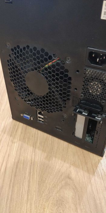 HP Microserver Gen 7 8Gb RAM NIC 1Gbe