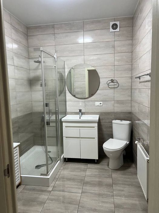 Терміново! 1/2 будинку район Мир