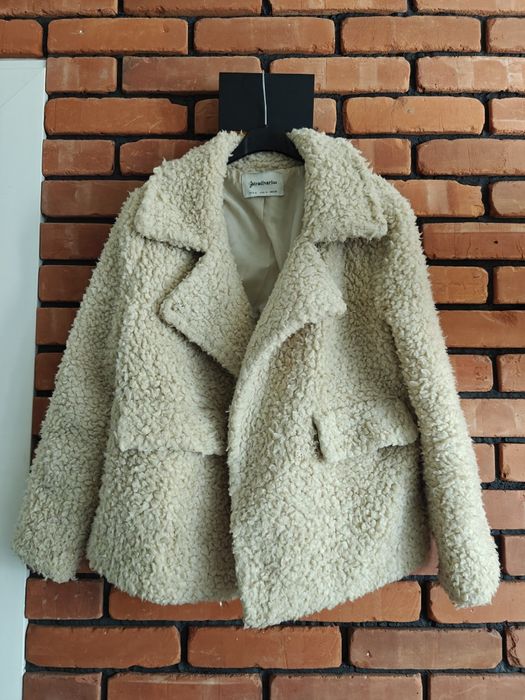 Kożuszek Stradivarius M kożuch krótki ciepły viral hit zimowy jesienny