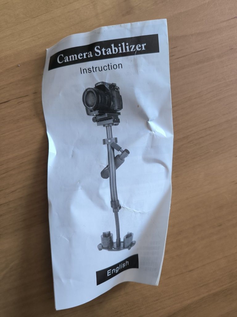 Mechaniczny stabilizator kamery – steadicam