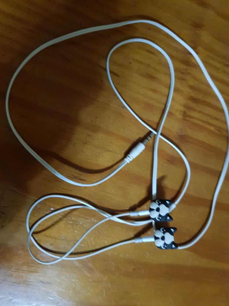 Auriculares novos