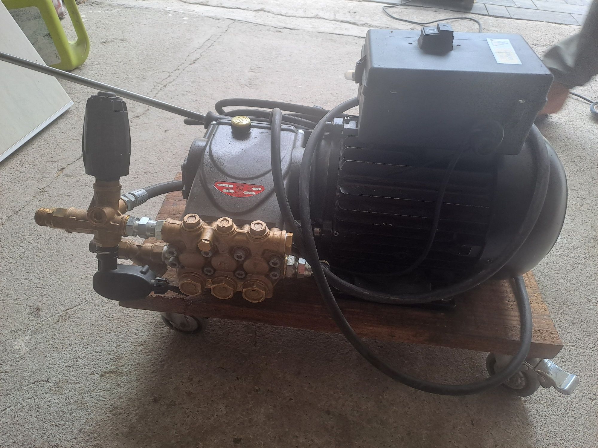 Myjka wysokociśnieniowa z UK 4.5kW Melegari