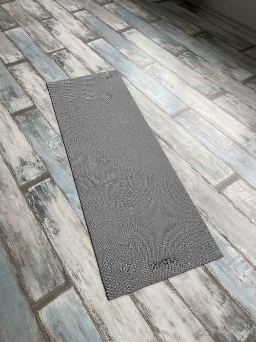 Коврик для.                 занятий                    спортом