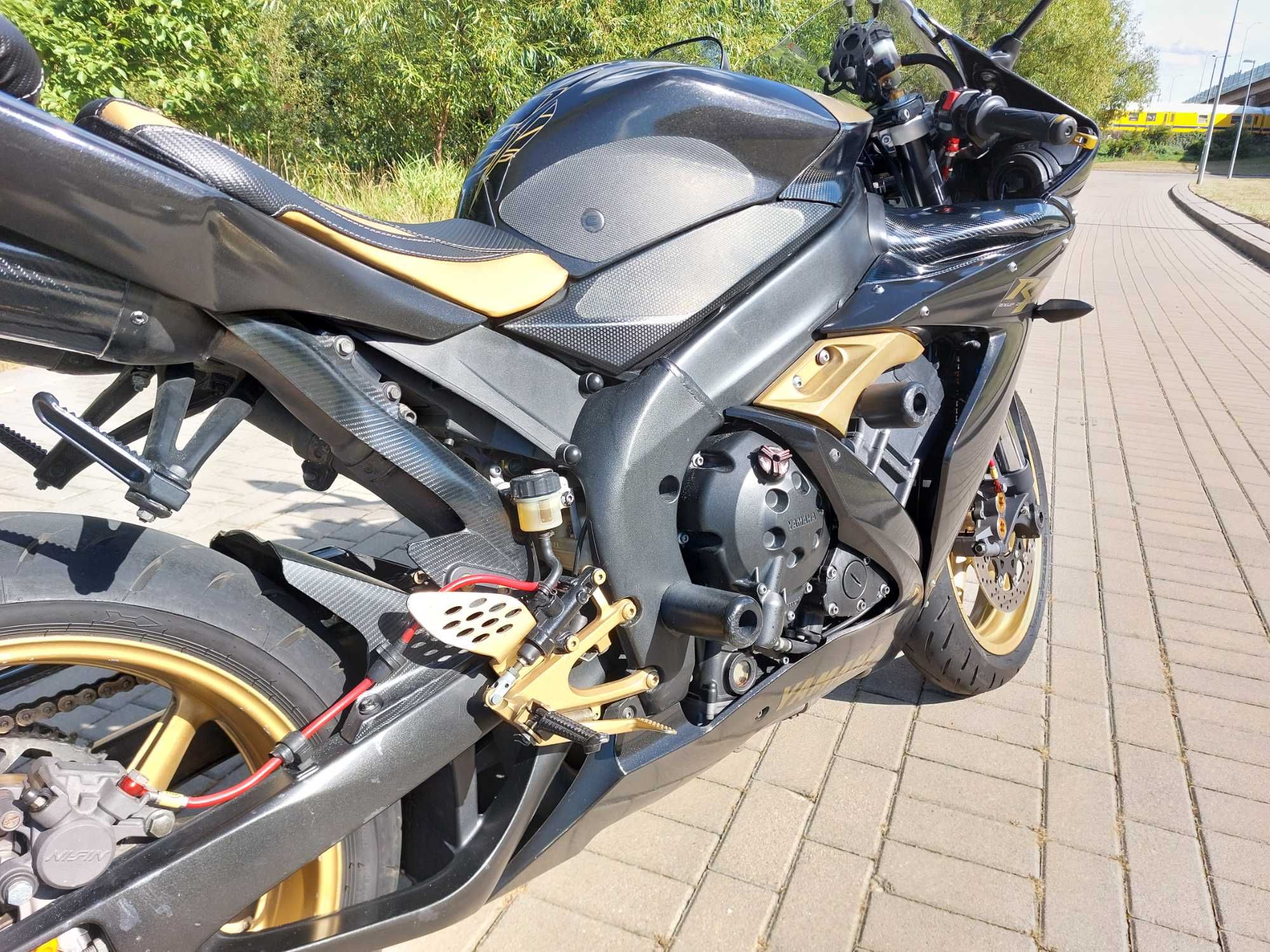 Yamaha R1 RN12 2004r.