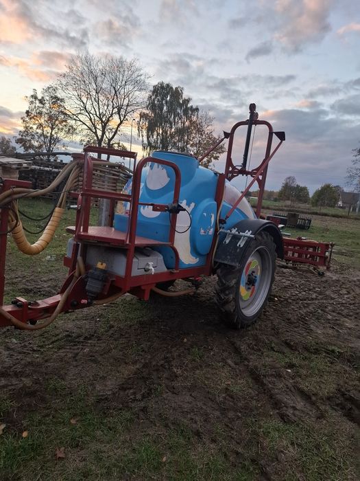 Opryskiwacz biardzki 1600l