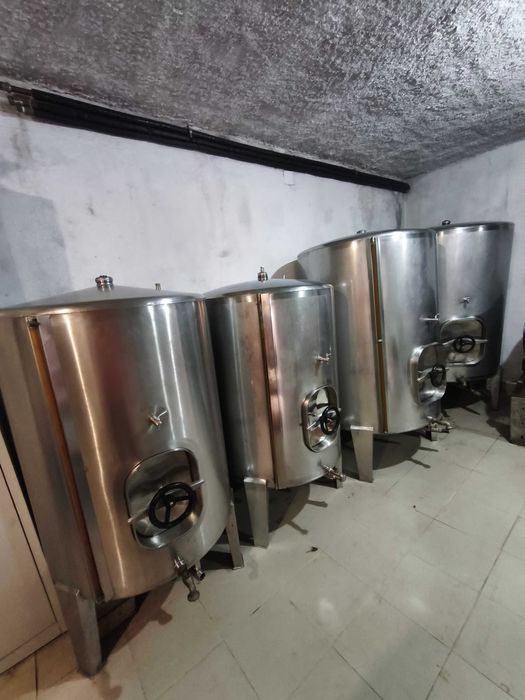 Cubas de inox 1000L, 550L