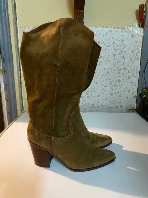 Botas cano alto Novas