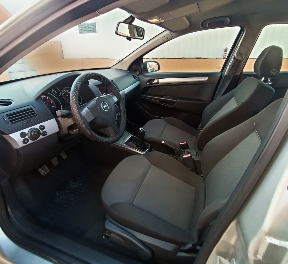 Opel Astra 1.3 CDTI 95cv... 1 dono... 130mil km