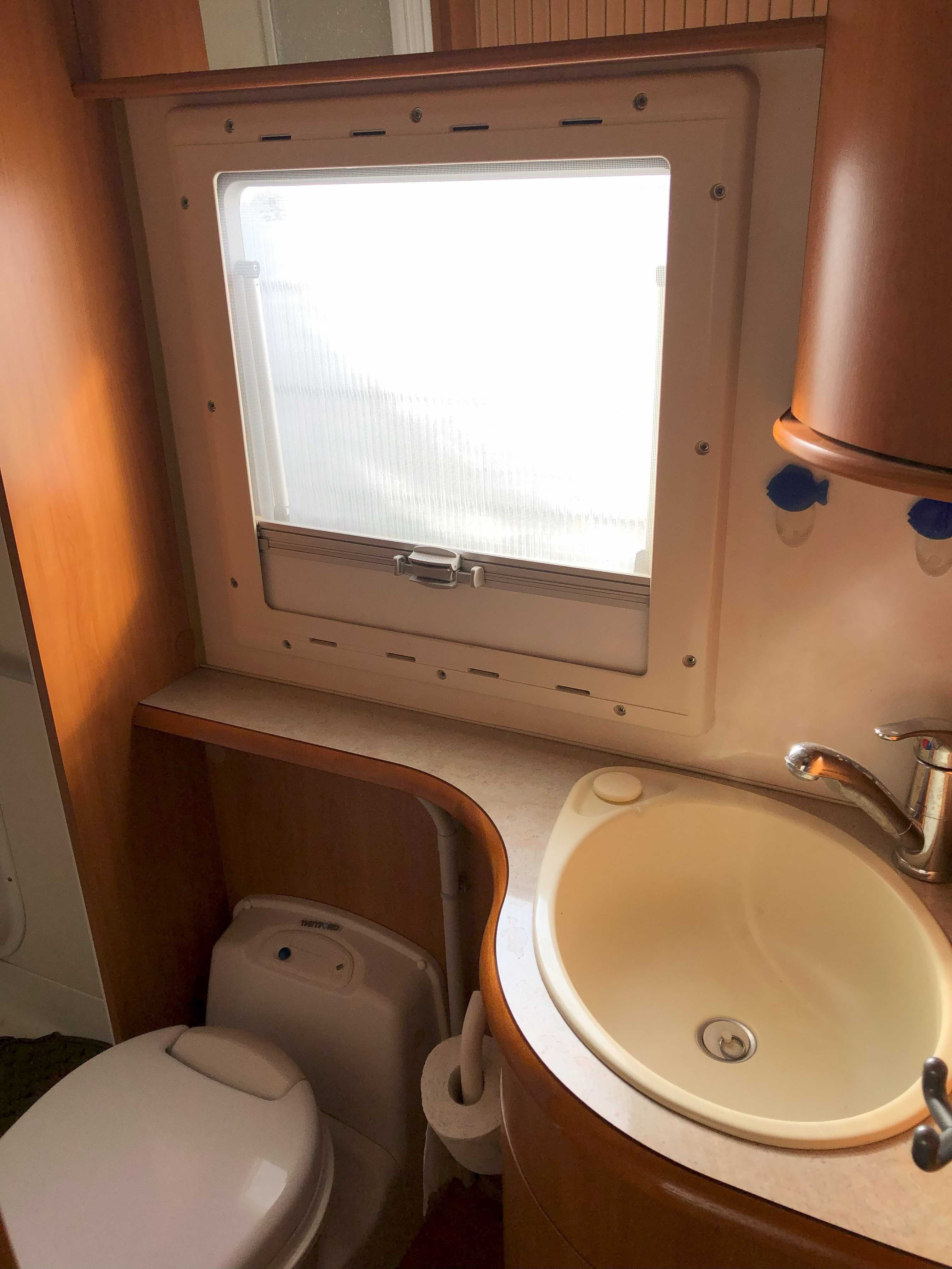 Autocaravana ERIBA motor FIAT DUCATO 2800 JTD