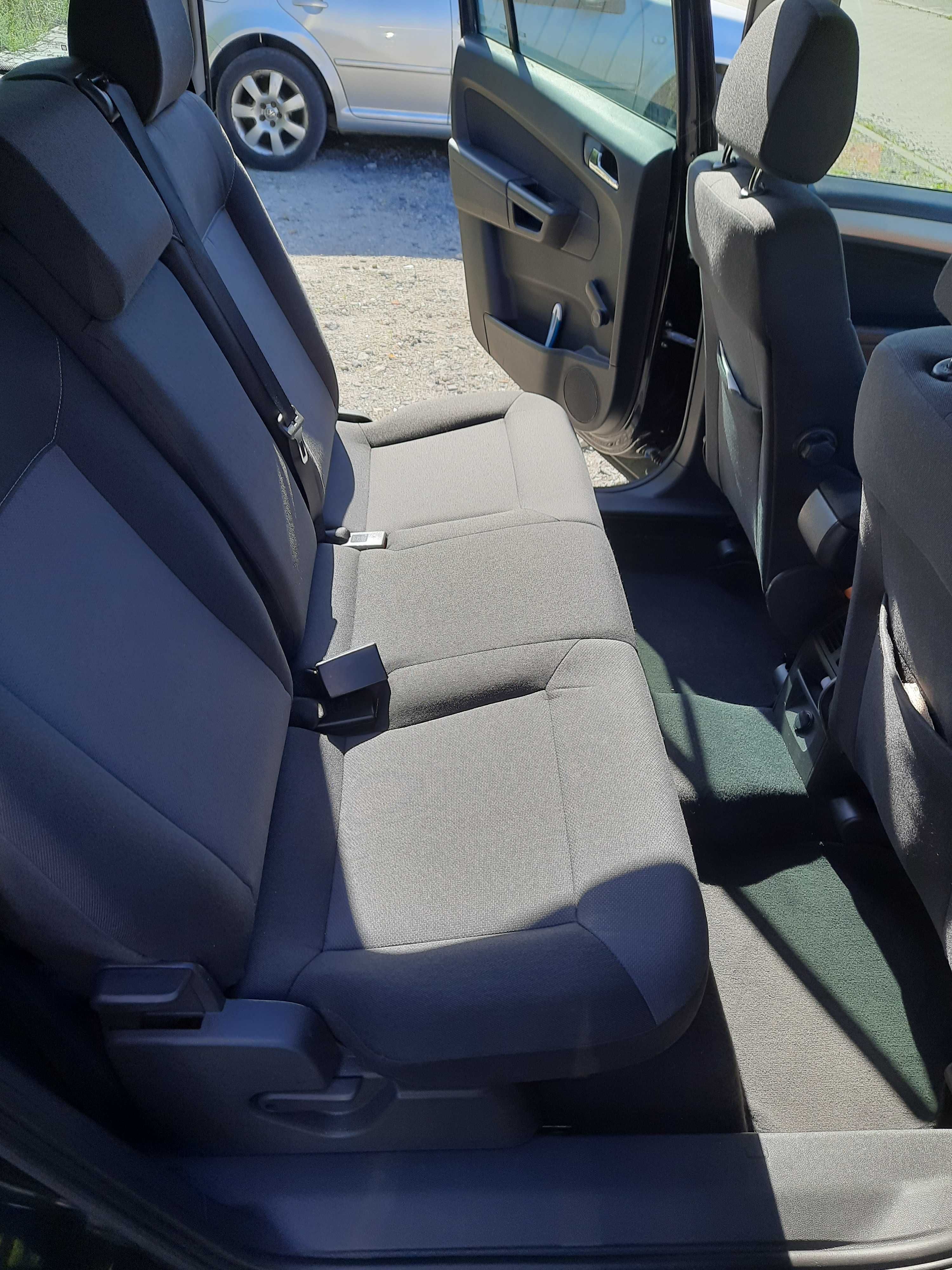 Sprzedam samochód Opel Zafira siedmioosobowy rok prod. 2008