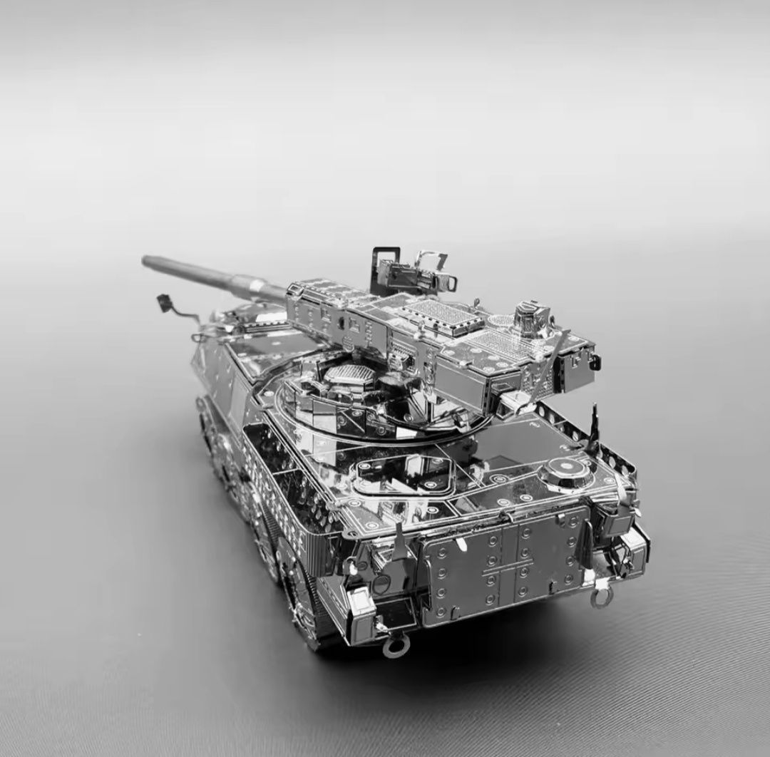 Metalowy model 3d