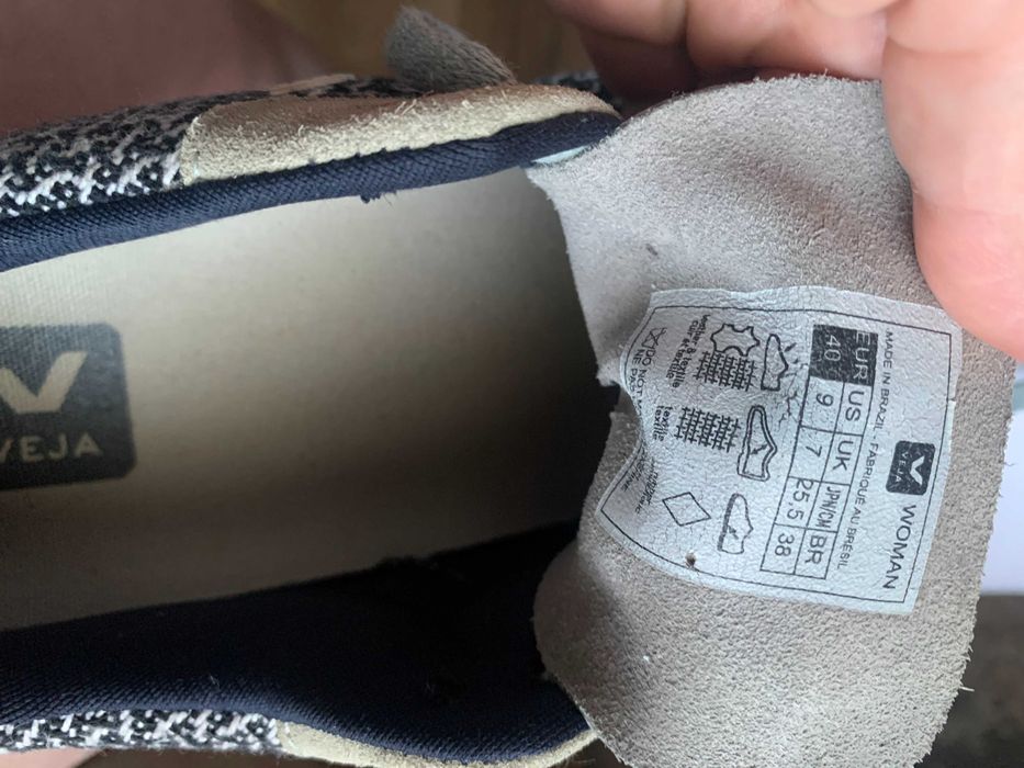 кросівки VEJA  р.40