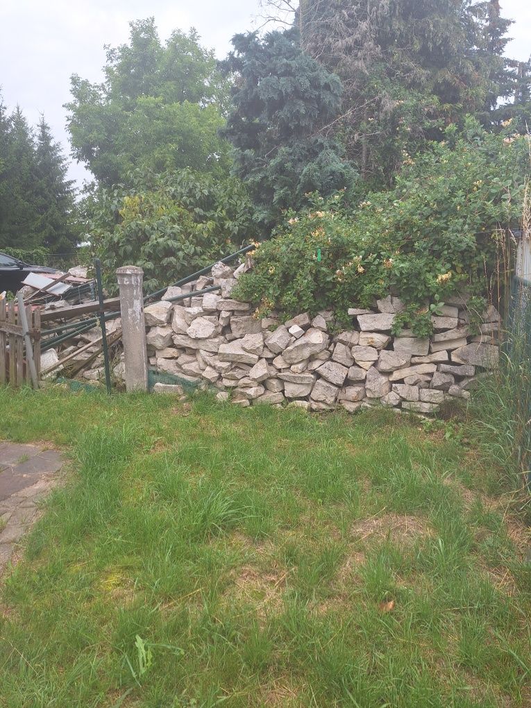 Sprzedam kamień bialy