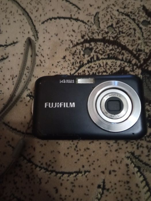 Продам цифровий фотоапарат.