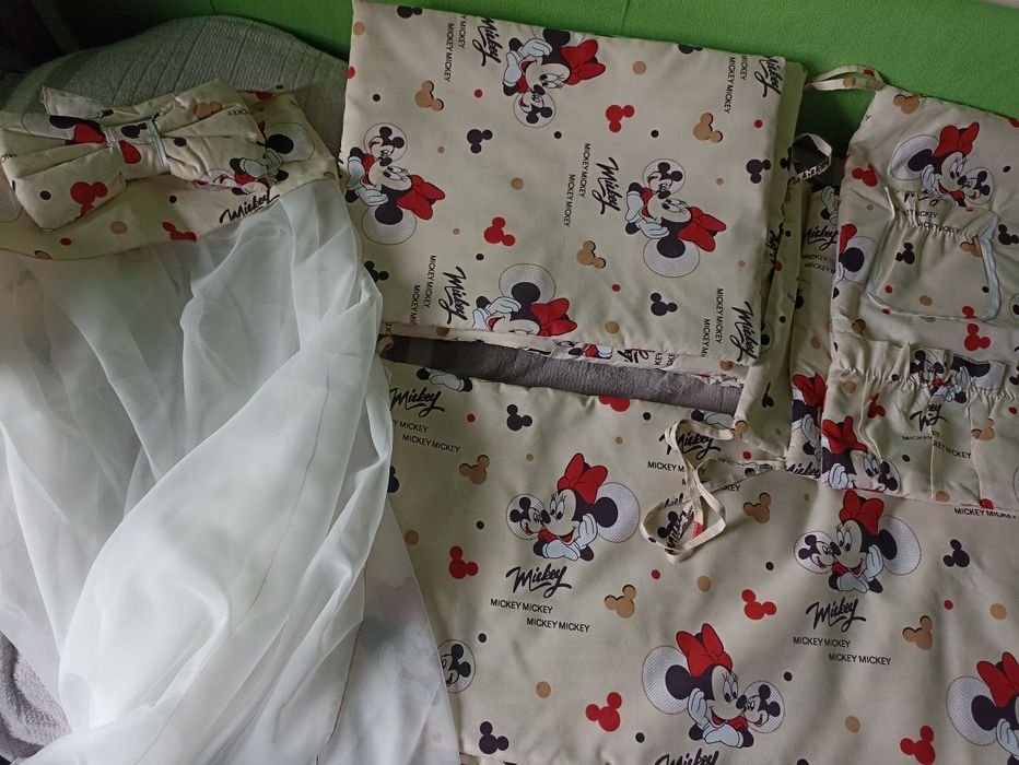 Набір у дитяче ліжечко