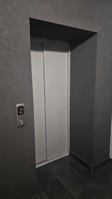 3 к в ЖК Міленіум здана, під ремонт, біля Озера