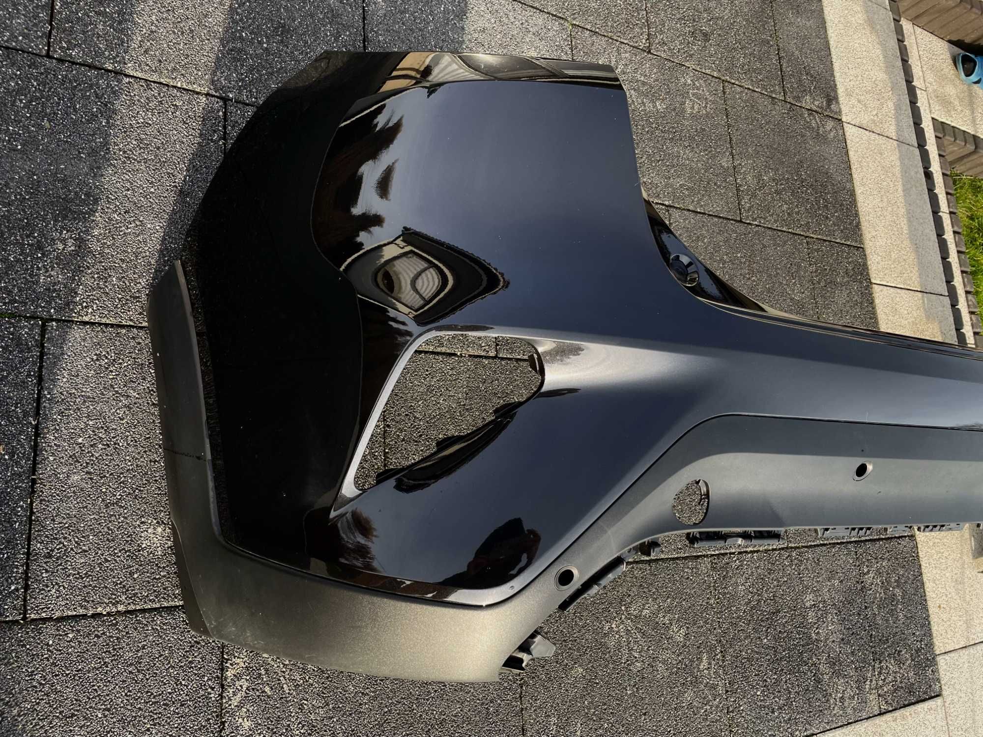 Tylni zderzak samochodu KIA XCeed 2023