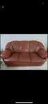 Sofa de 5 lugares, em pele e em ótimo estado