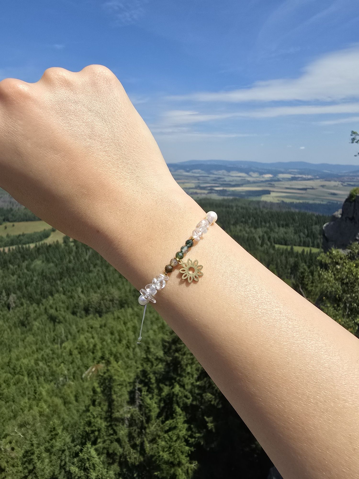 Bransoletka handmade - kamienie, zawieszka słoneczko