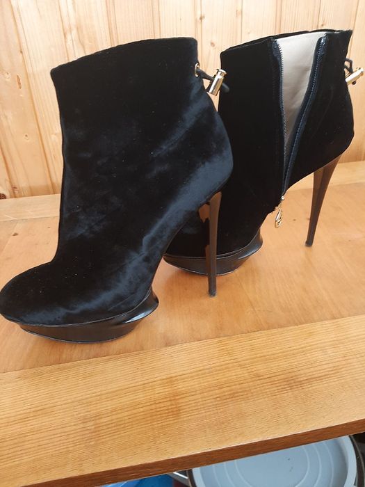 Елегантні чобітки Італія