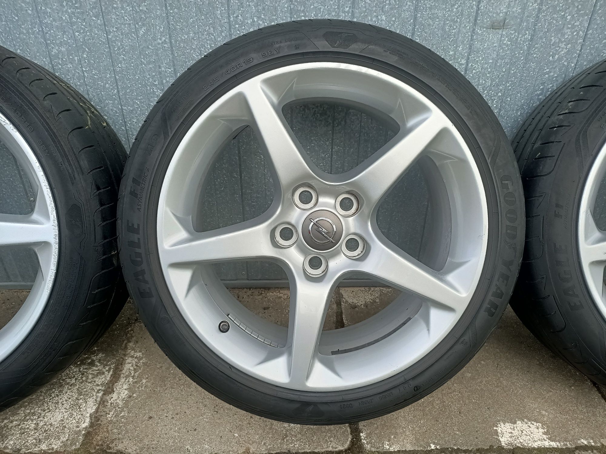 Koła 19" felgi aluminiowe Opel Insignia 5x120 opony 5mm