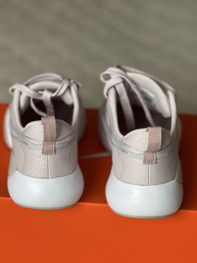 Продам кросівки nike 38 розмір