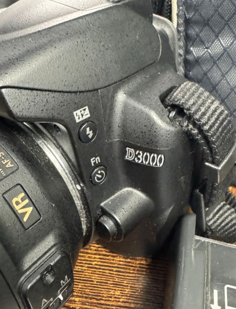 Aparat Nikon D3000 komplet