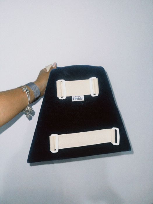 Almofada de Abdução ORTHIA - Pós-Cirurgia da Anca (Joelhos/Pernas)