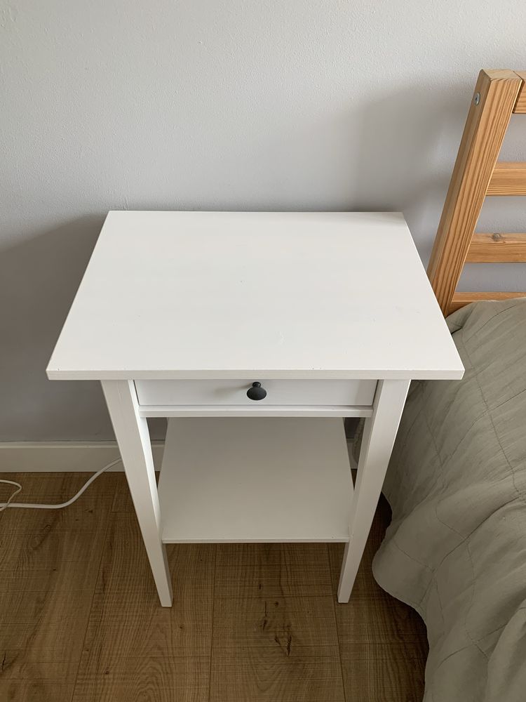 Stolik nocny Hemnes