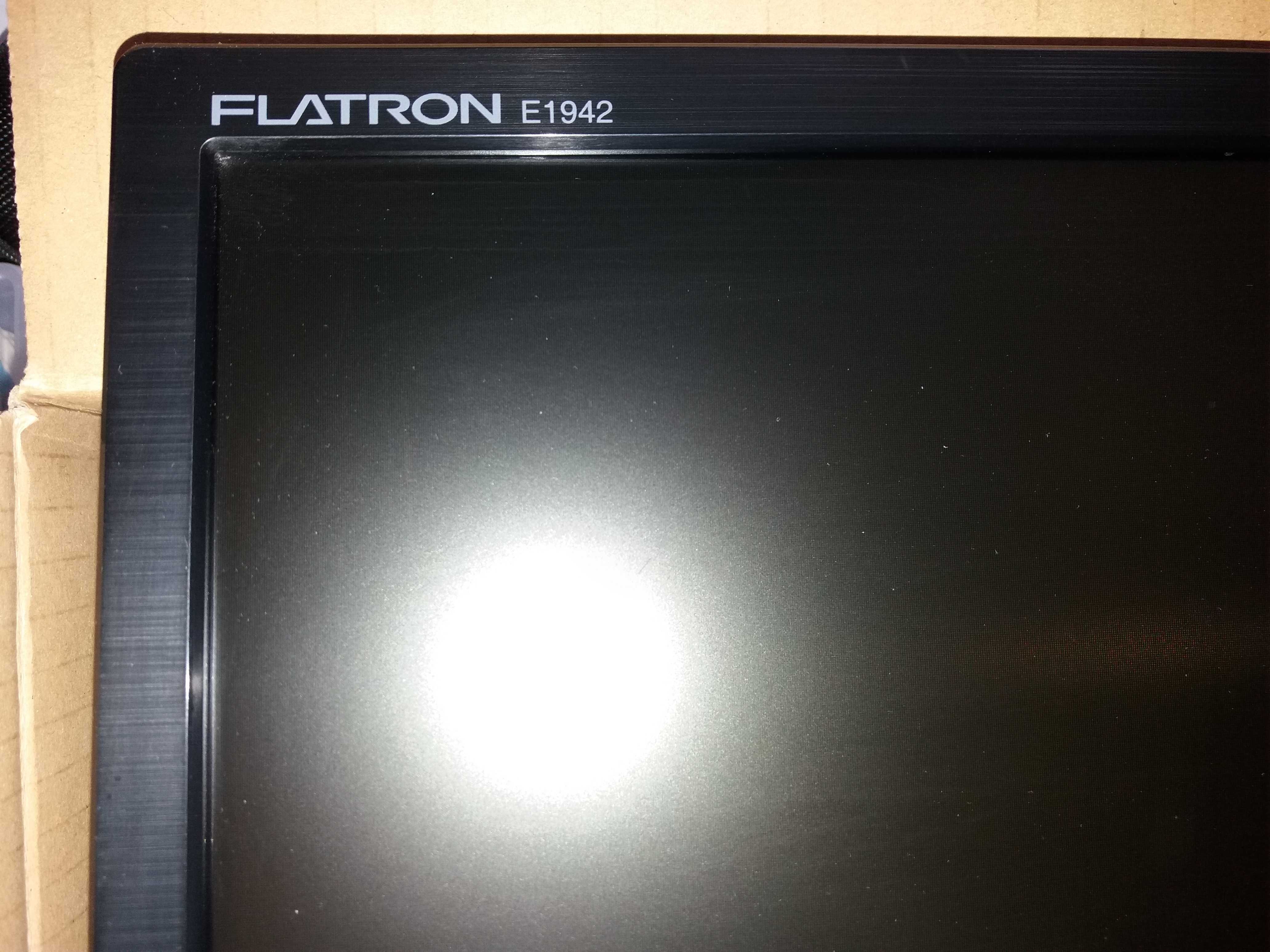 Monitor LG Flatron.