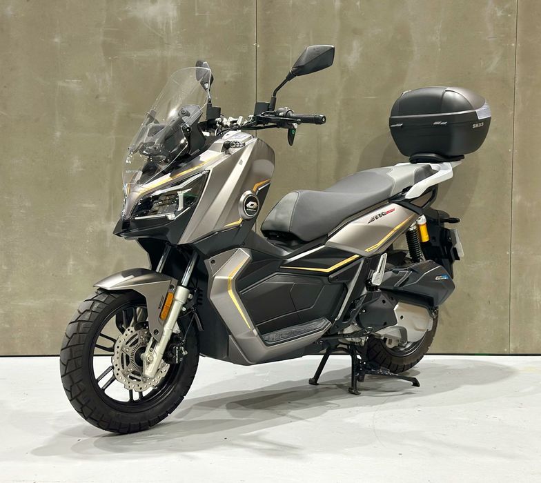 QJ Motor ATR 125 125