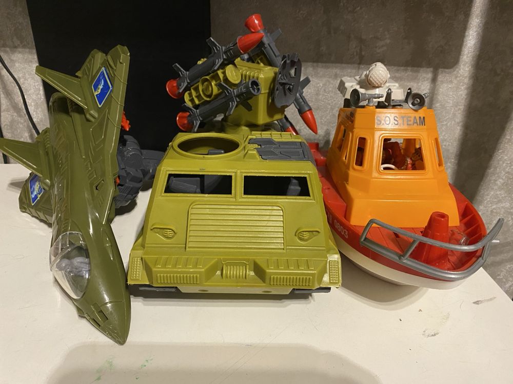 Военная техника детская ,детские игрушки , самолет , танк , корабль
