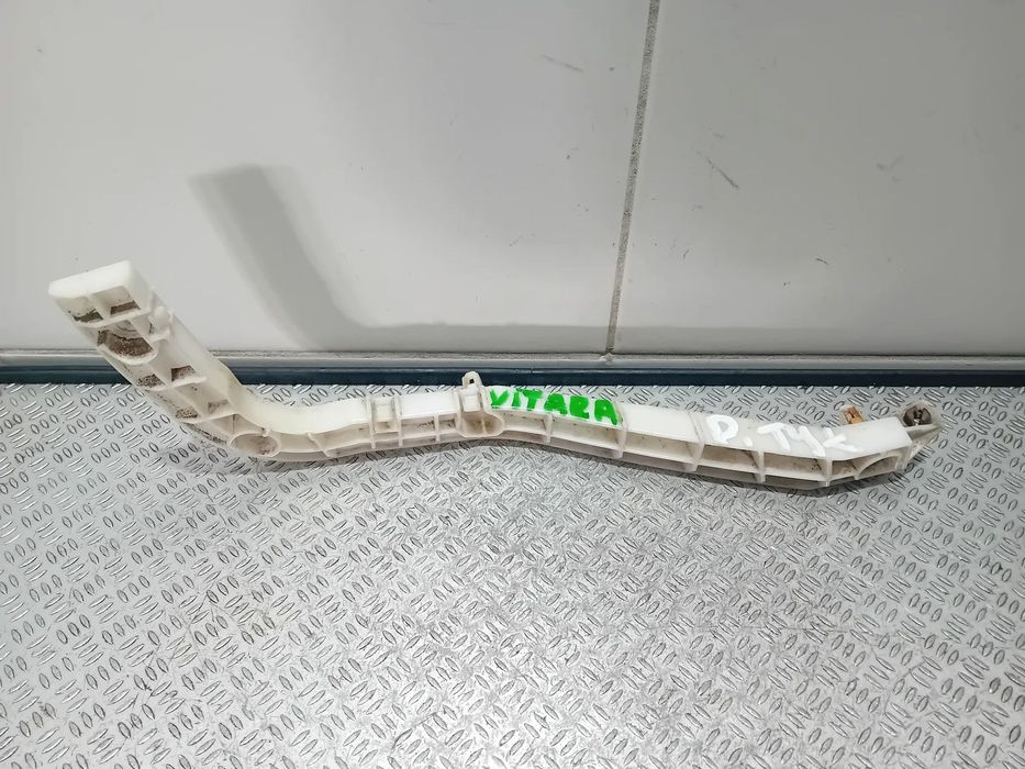 ślizg zderzaka prawy tył Suzuki Grand Vitara 2006